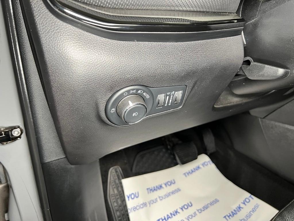 used 2022 Jeep Compass car, priced at $25,400