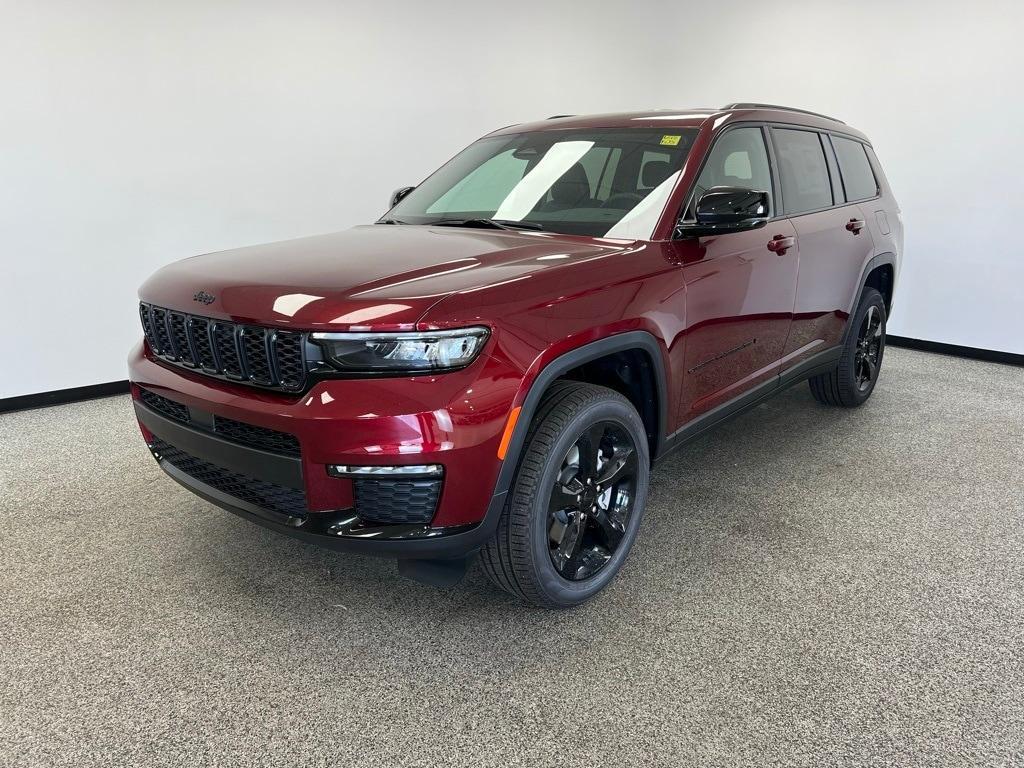 new 2025 Jeep Grand Cherokee L car, priced at $46,094