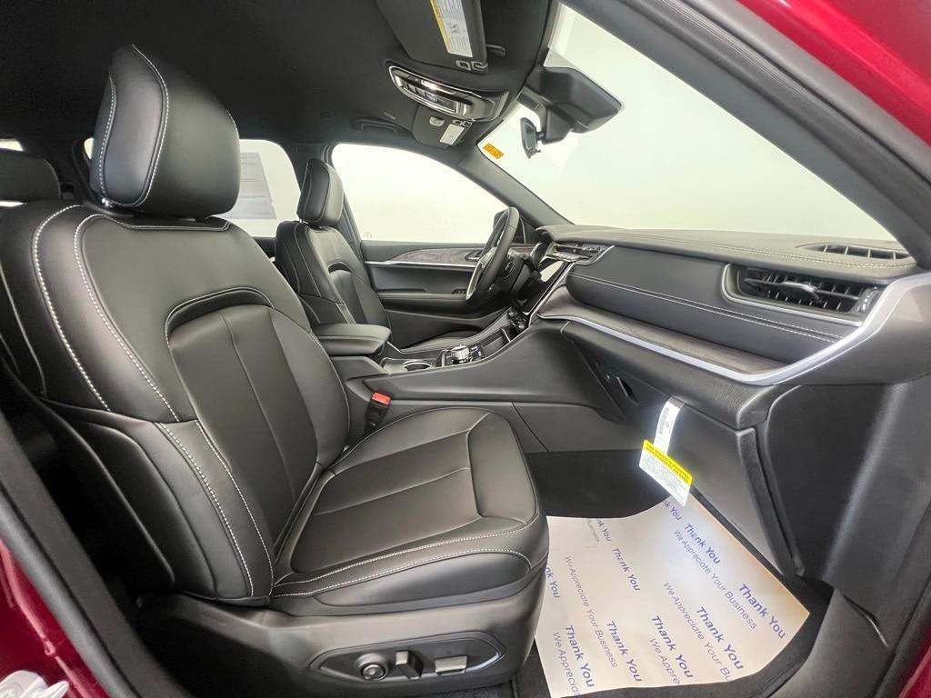 new 2025 Jeep Grand Cherokee L car, priced at $46,094