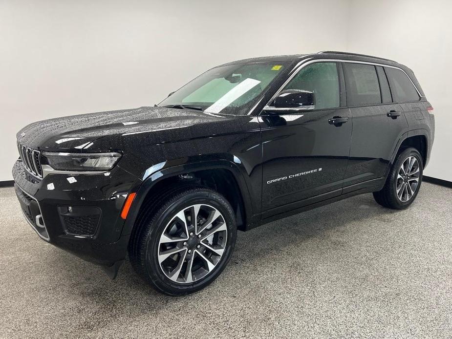 new 2025 Jeep Grand Cherokee car, priced at $55,726