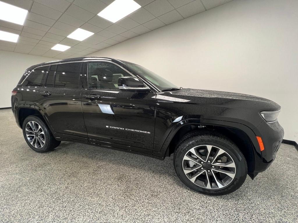 new 2025 Jeep Grand Cherokee car, priced at $55,726