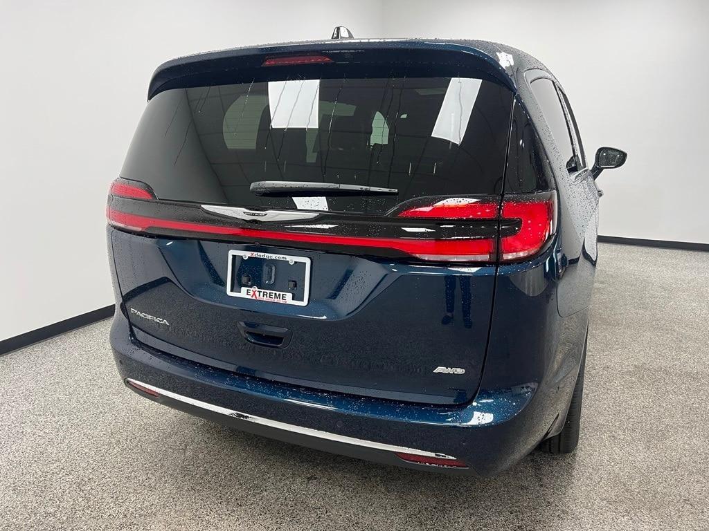 new 2025 Chrysler Pacifica car, priced at $46,495
