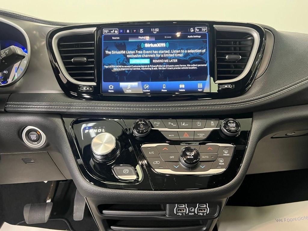 new 2025 Chrysler Pacifica car, priced at $46,495