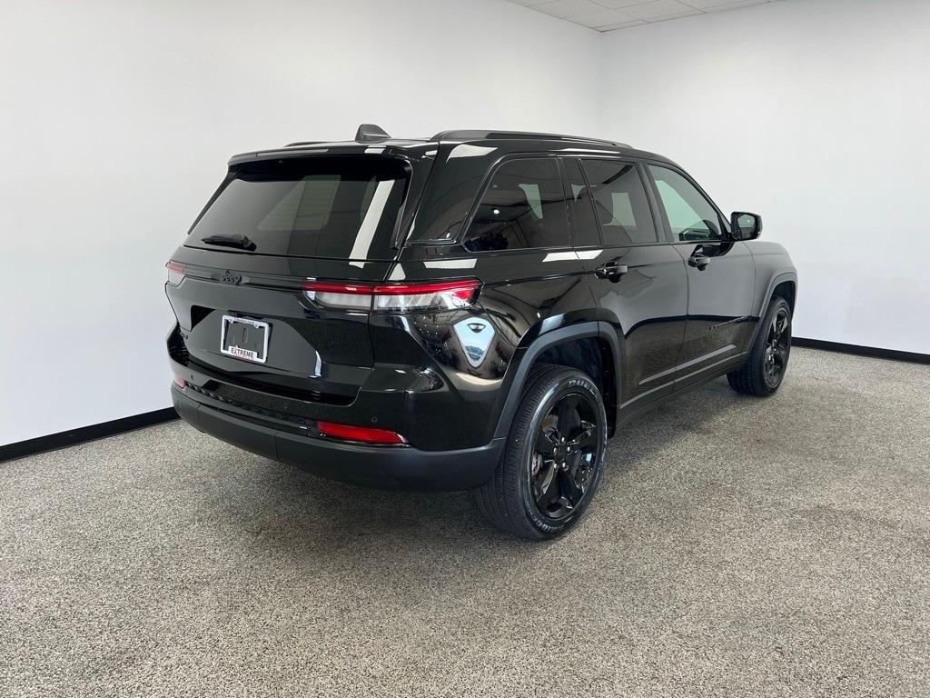 used 2024 Jeep Grand Cherokee car, priced at $36,900