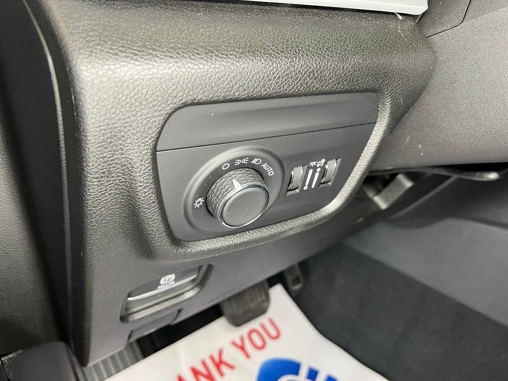 used 2024 Jeep Grand Cherokee car, priced at $36,900