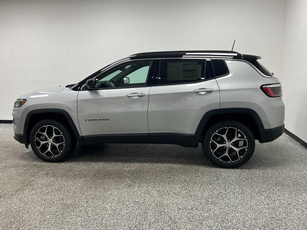 new 2024 Jeep Compass car, priced at $30,054