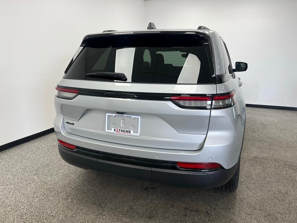 used 2024 Jeep Grand Cherokee car, priced at $38,400