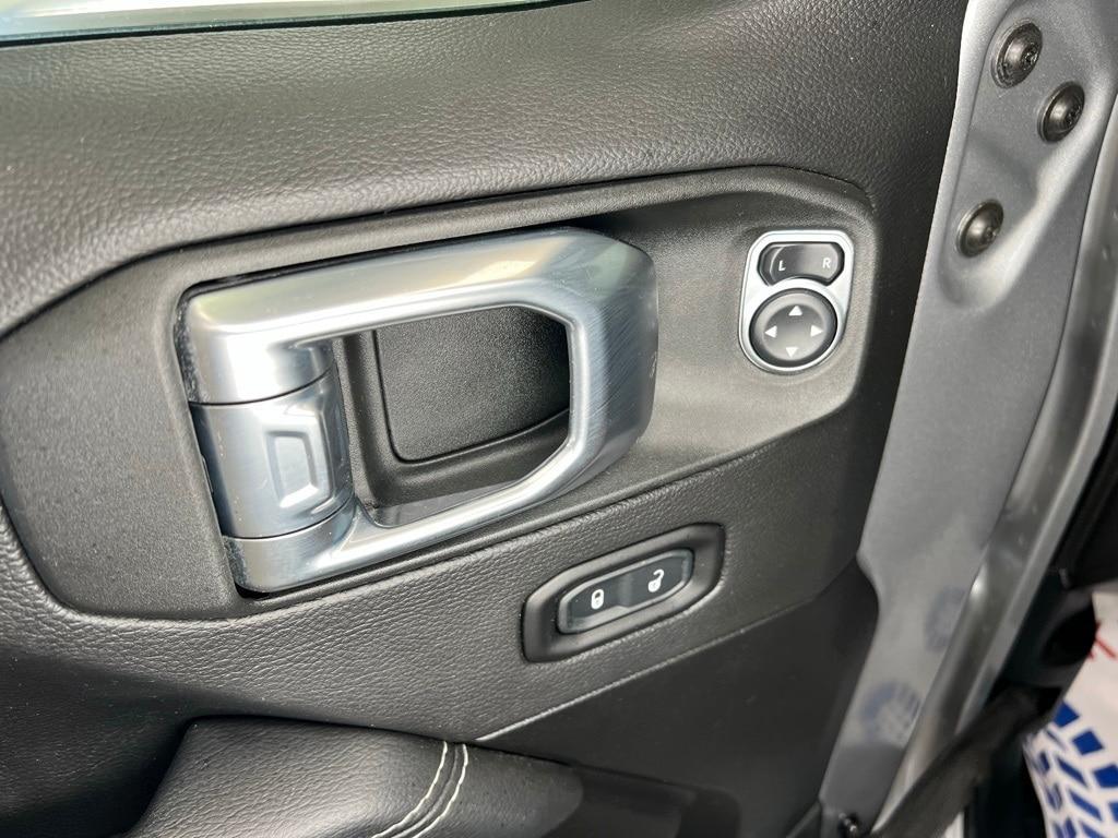 used 2021 Jeep Wrangler Unlimited car, priced at $36,900