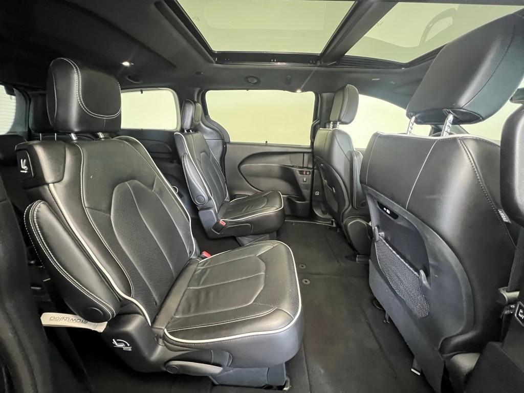 used 2025 Chrysler Pacifica car, priced at $37,800