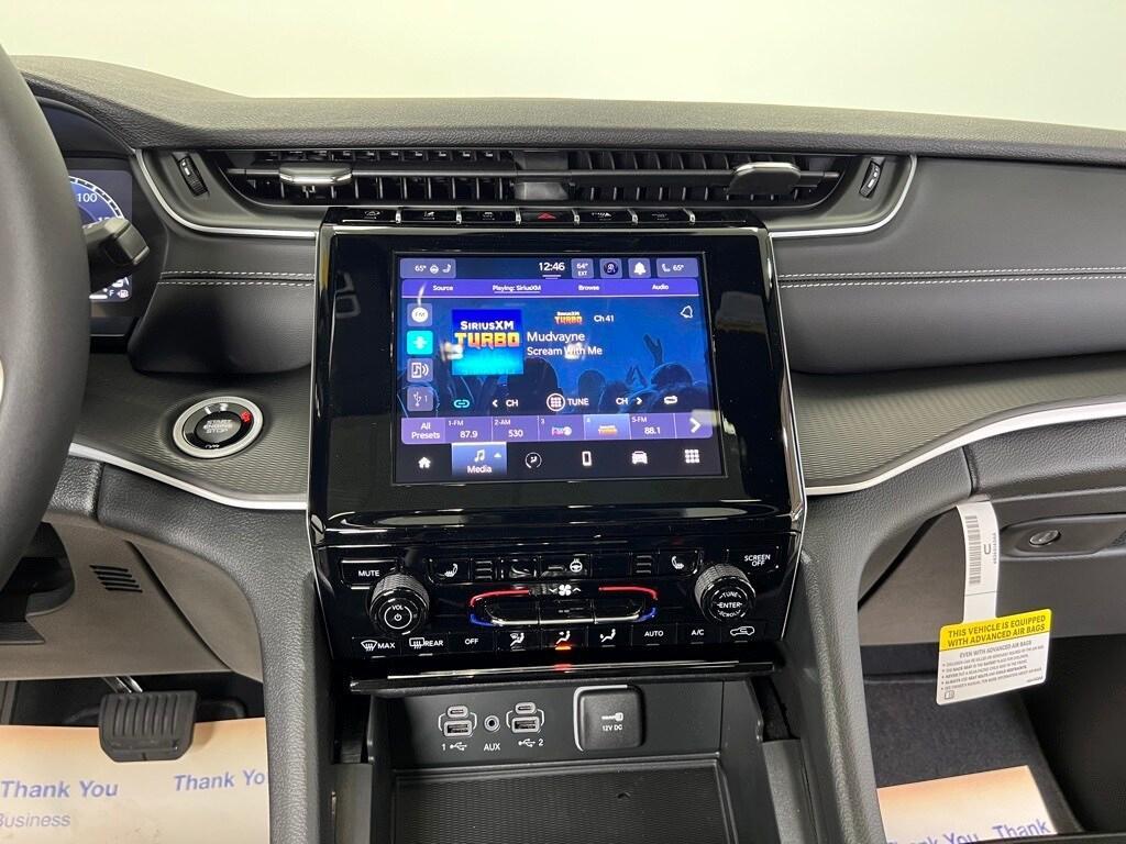 new 2025 Jeep Grand Cherokee car, priced at $41,418