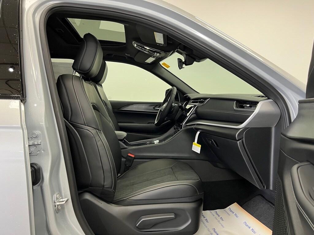 new 2025 Jeep Grand Cherokee car, priced at $41,418