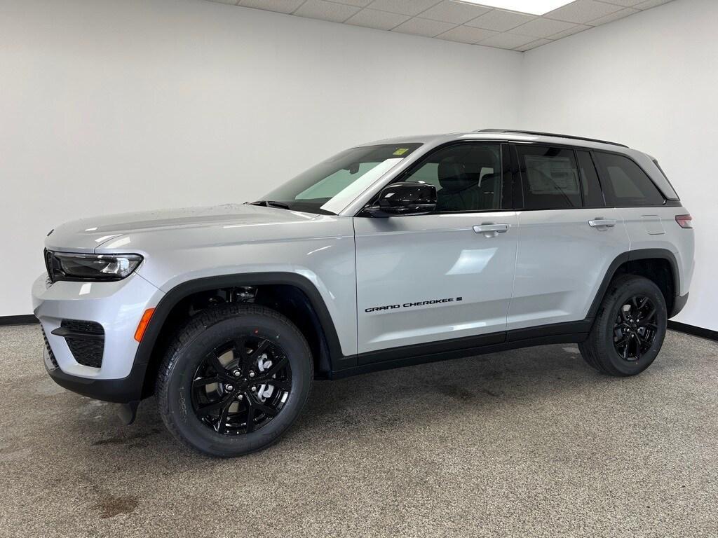 new 2025 Jeep Grand Cherokee car, priced at $41,418