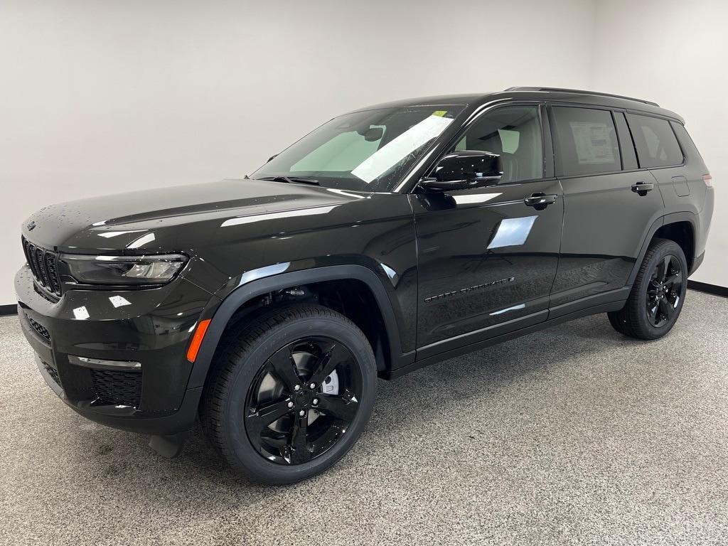 new 2024 Jeep Grand Cherokee L car, priced at $47,231