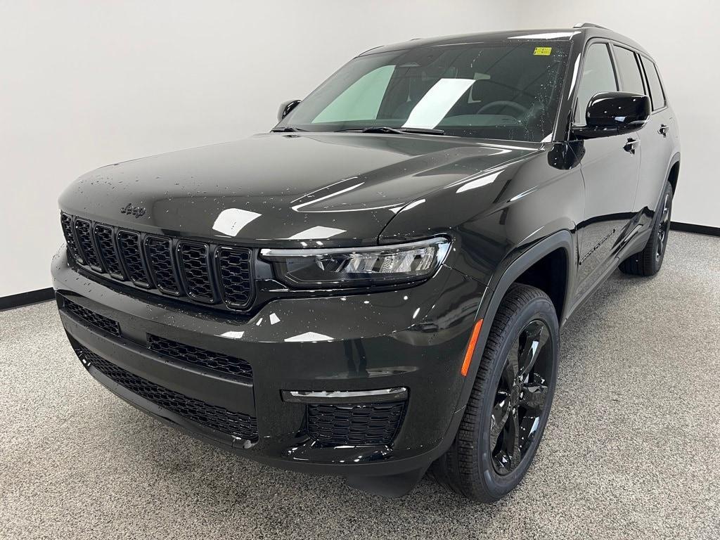 new 2024 Jeep Grand Cherokee L car, priced at $47,231