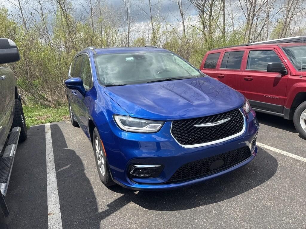 used 2021 Chrysler Pacifica car, priced at $24,900