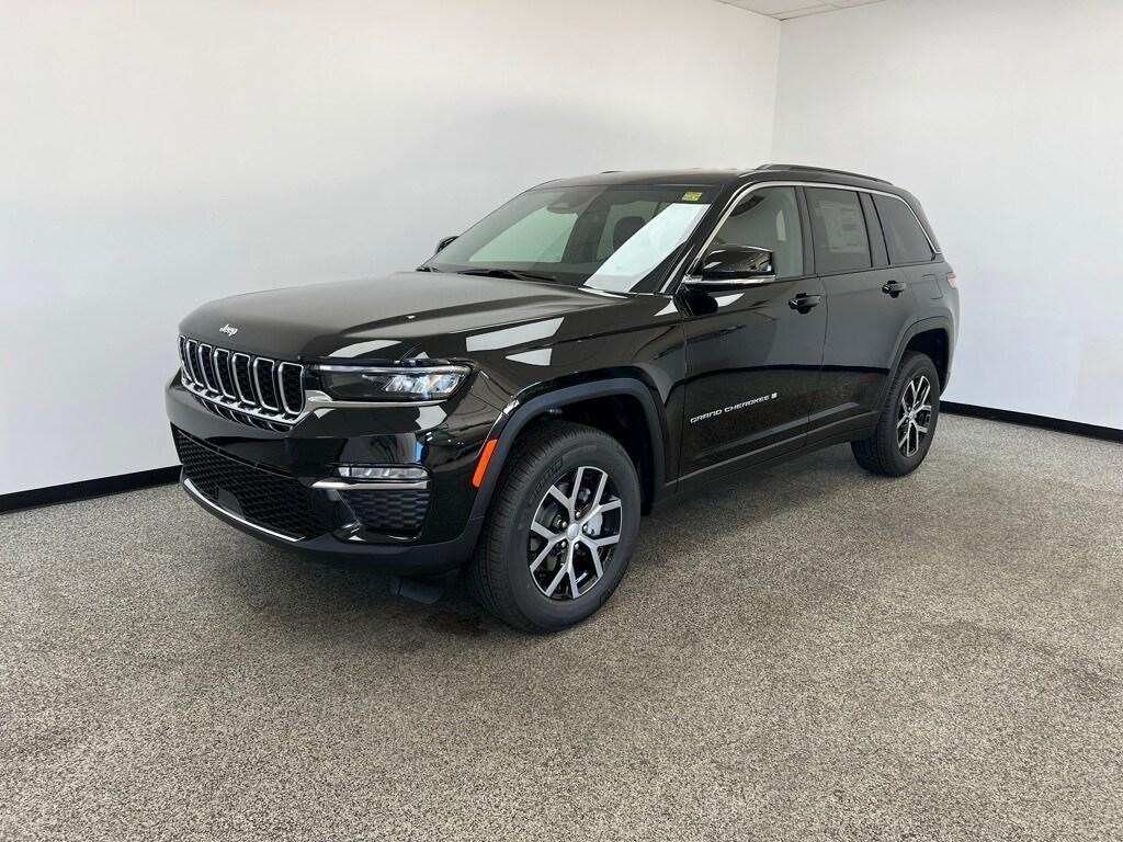 new 2025 Jeep Grand Cherokee car, priced at $42,431