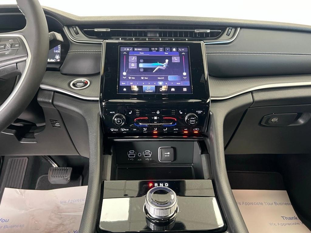 new 2025 Jeep Grand Cherokee L car, priced at $42,982