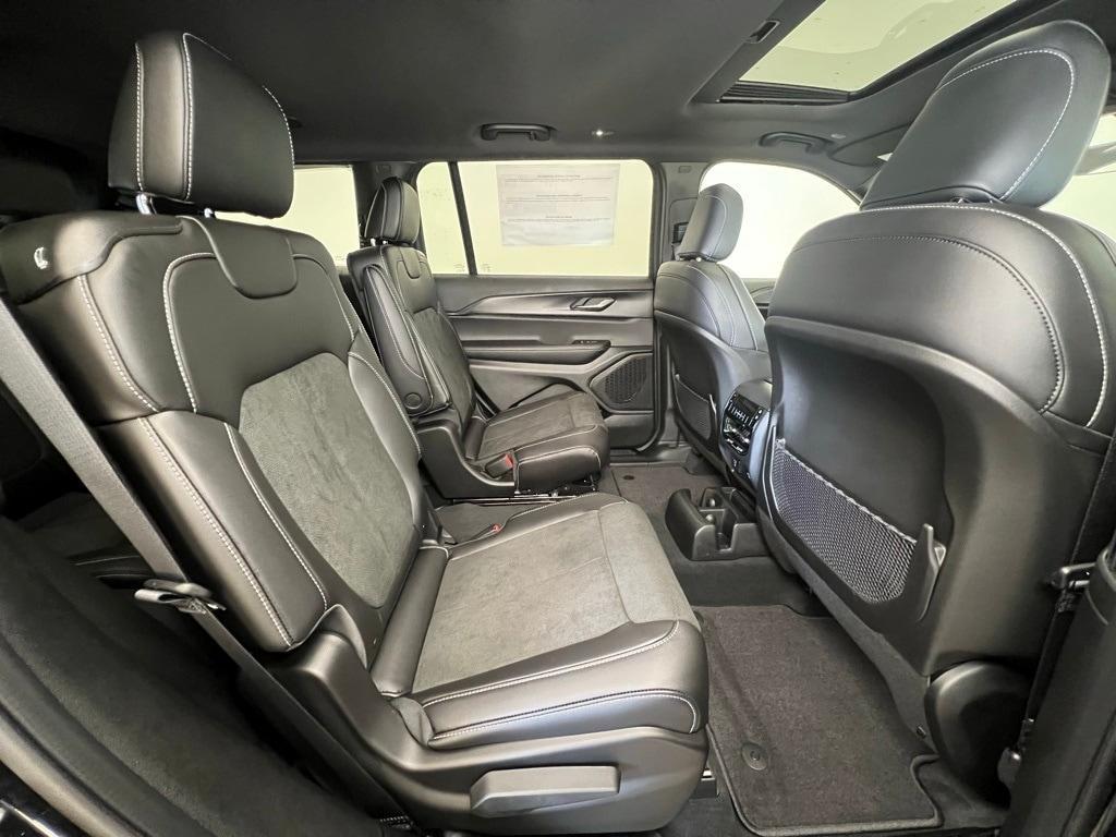 new 2025 Jeep Grand Cherokee L car, priced at $42,982