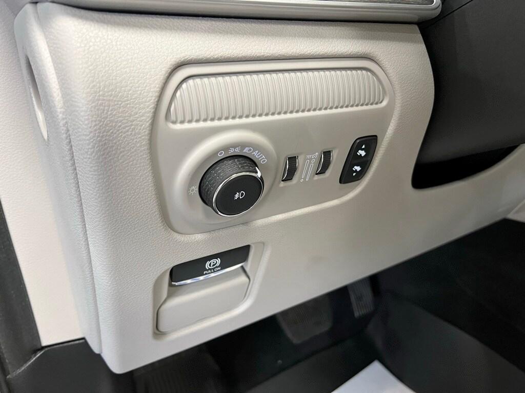 used 2024 Jeep Wagoneer L car, priced at $66,900