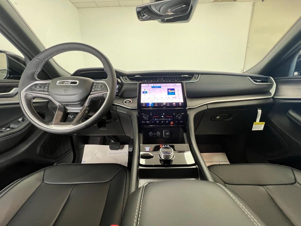 new 2025 Jeep Grand Cherokee L car, priced at $43,641