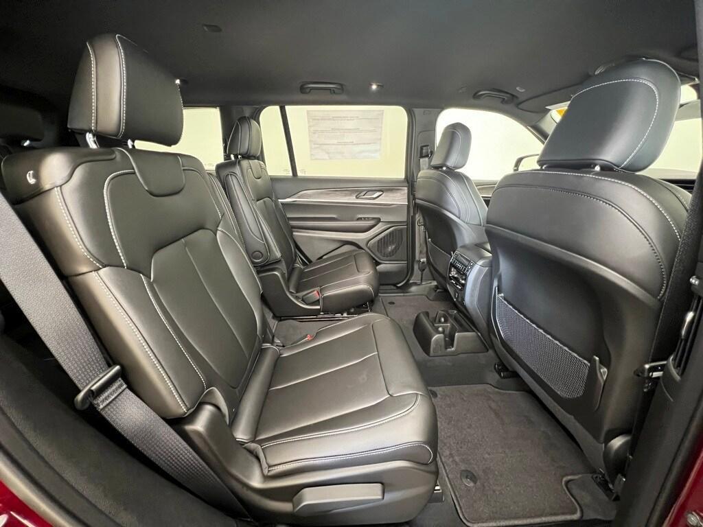 new 2025 Jeep Grand Cherokee L car, priced at $43,641