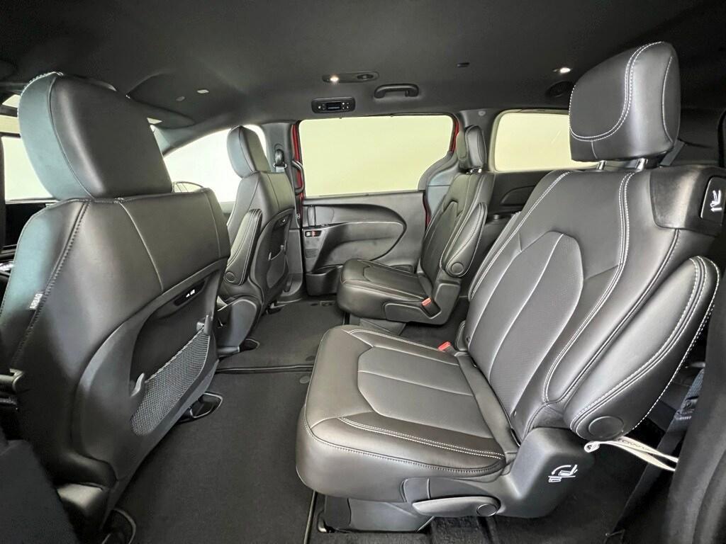new 2025 Chrysler Pacifica car, priced at $40,719