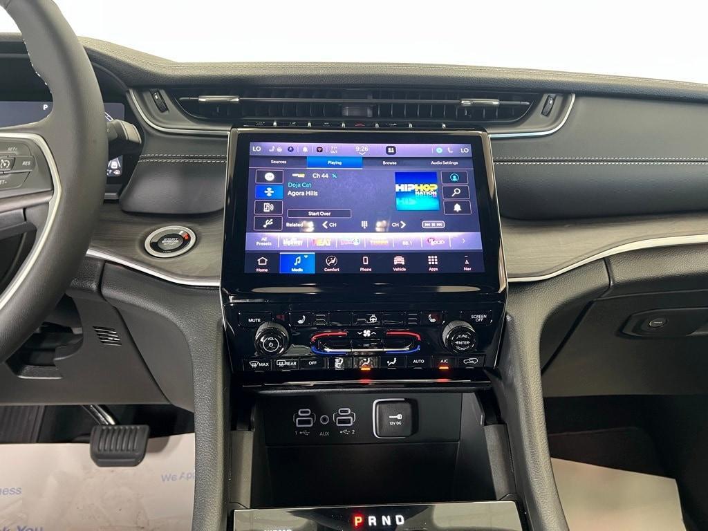 new 2025 Jeep Grand Cherokee L car, priced at $43,605