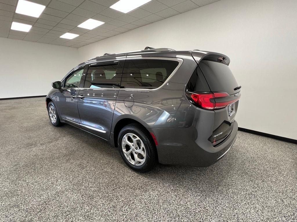 used 2021 Chrysler Pacifica car, priced at $25,902