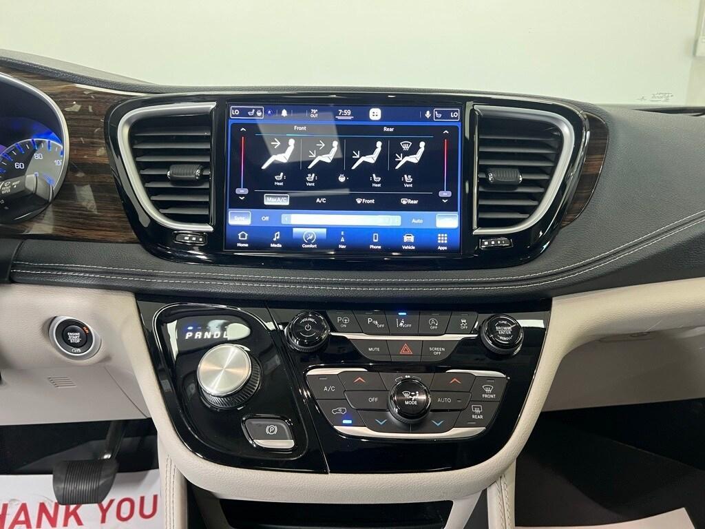 used 2021 Chrysler Pacifica car, priced at $25,902