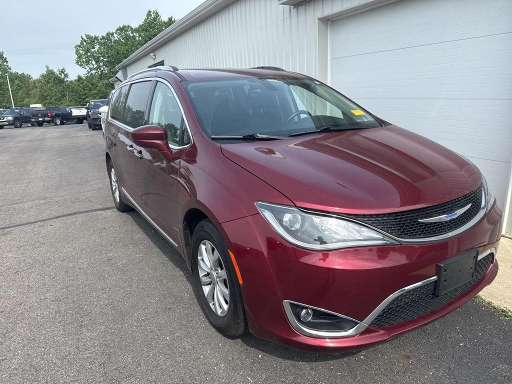 used 2018 Chrysler Pacifica car, priced at $13,900