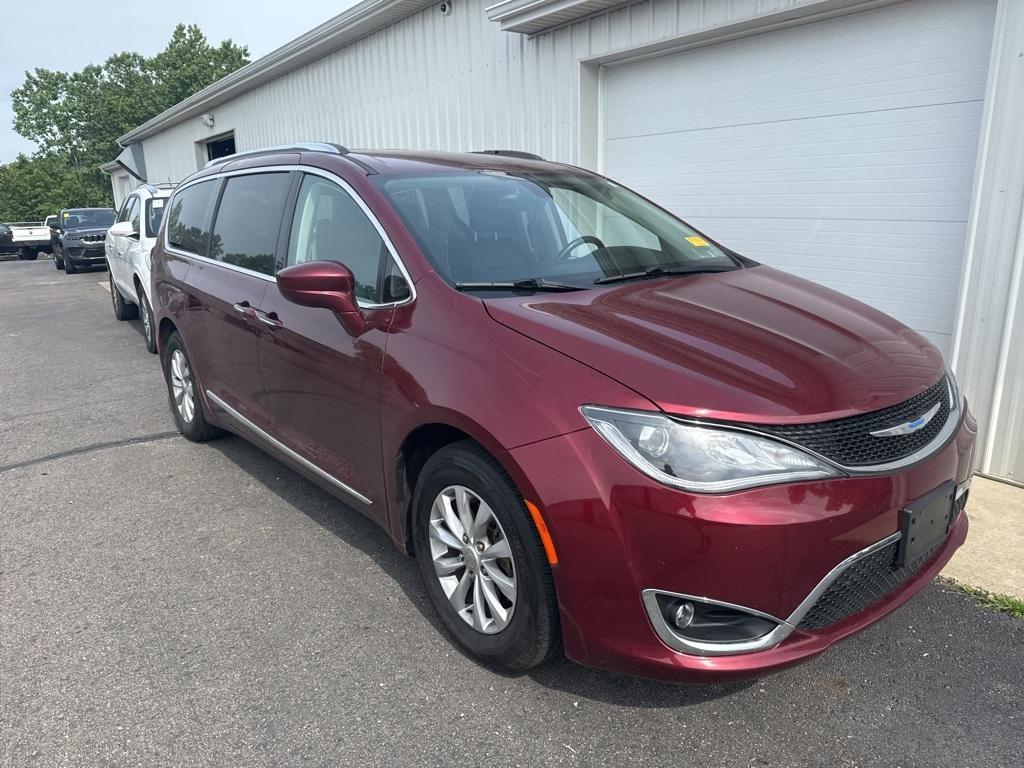 used 2018 Chrysler Pacifica car, priced at $13,900