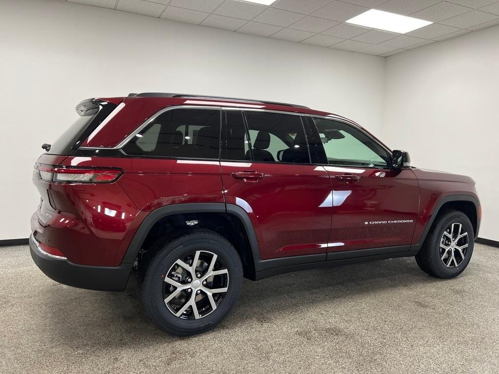 new 2025 Jeep Grand Cherokee car, priced at $43,944