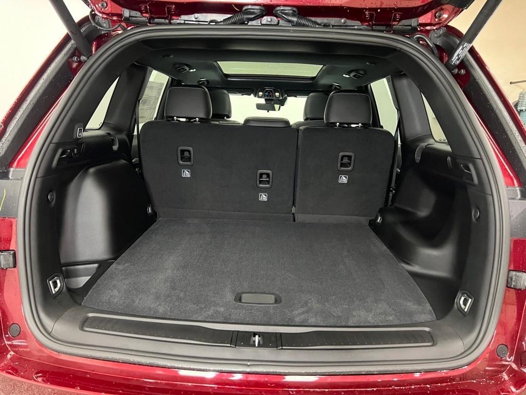 new 2025 Jeep Grand Cherokee car, priced at $43,944