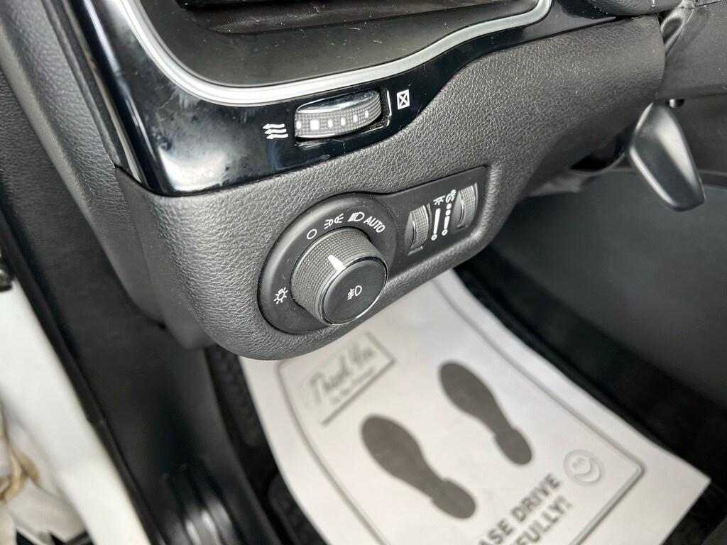 used 2020 Jeep Cherokee car, priced at $18,900