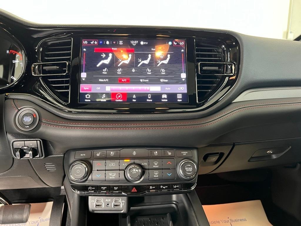 new 2025 Dodge Durango car, priced at $42,644
