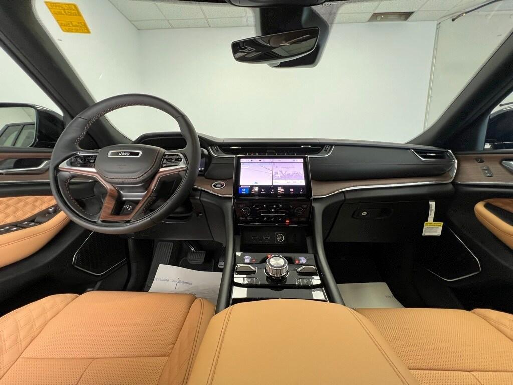 new 2025 Jeep Grand Cherokee car, priced at $63,675