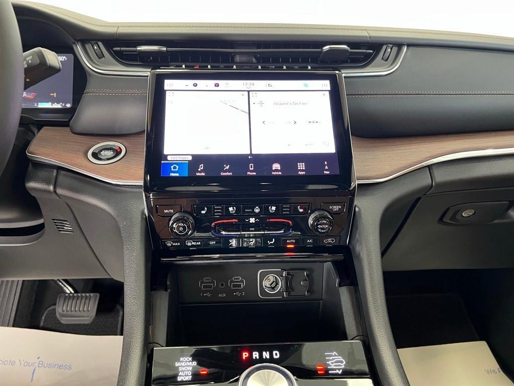 new 2025 Jeep Grand Cherokee car, priced at $63,675