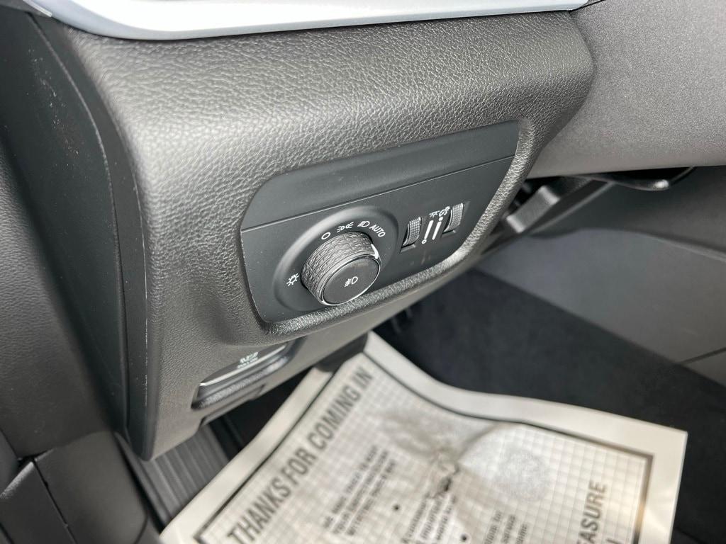 new 2025 Jeep Grand Cherokee car, priced at $42,408