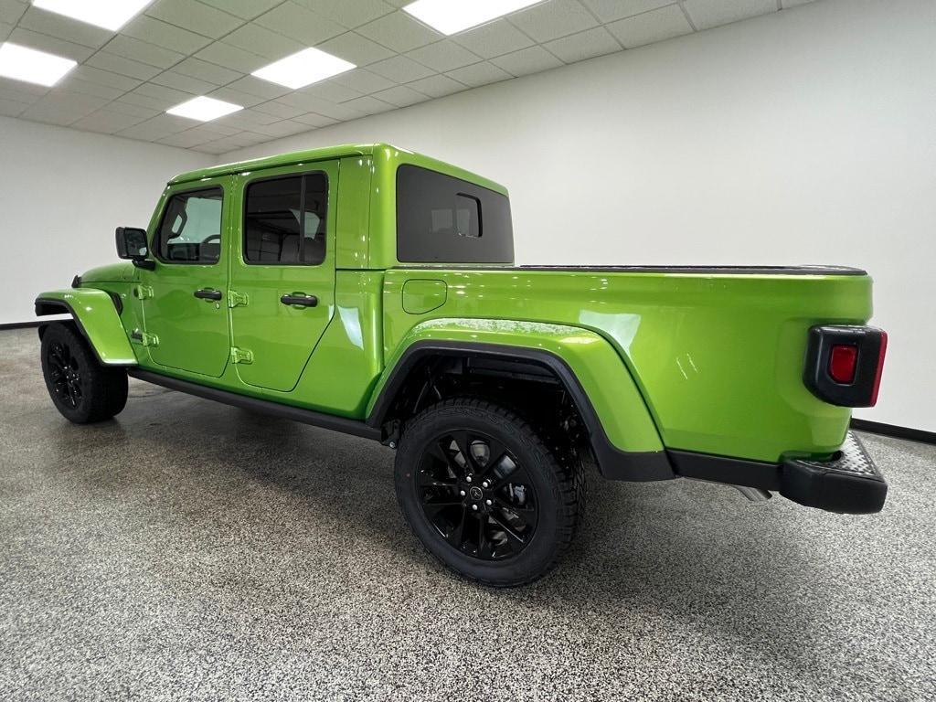 new 2025 Jeep Gladiator car, priced at $42,385