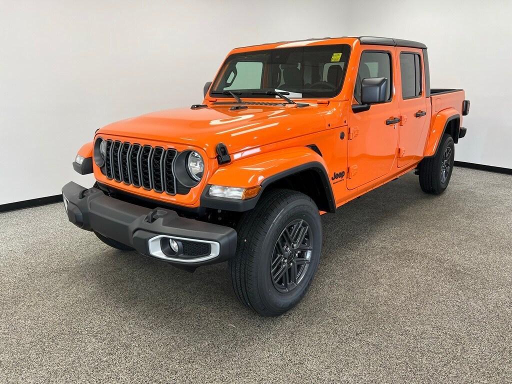 new 2025 Jeep Gladiator car, priced at $45,134