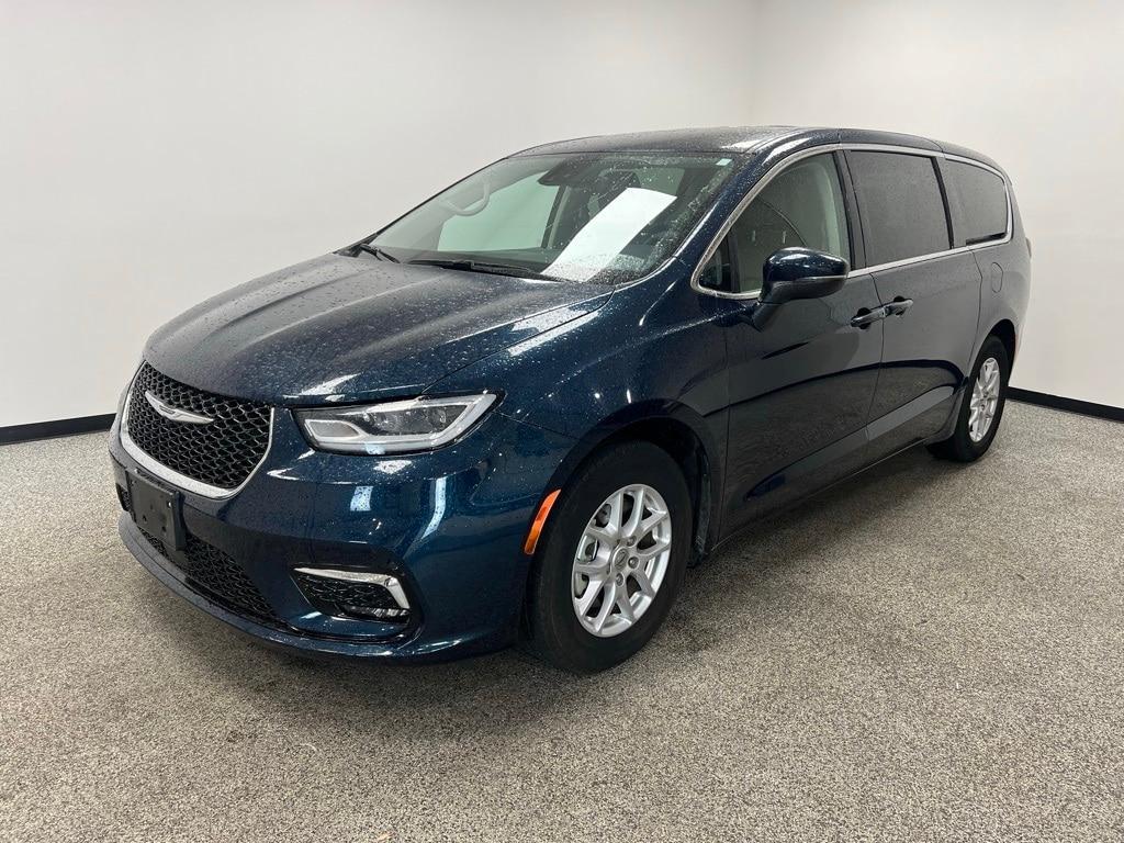 used 2023 Chrysler Pacifica car, priced at $26,400