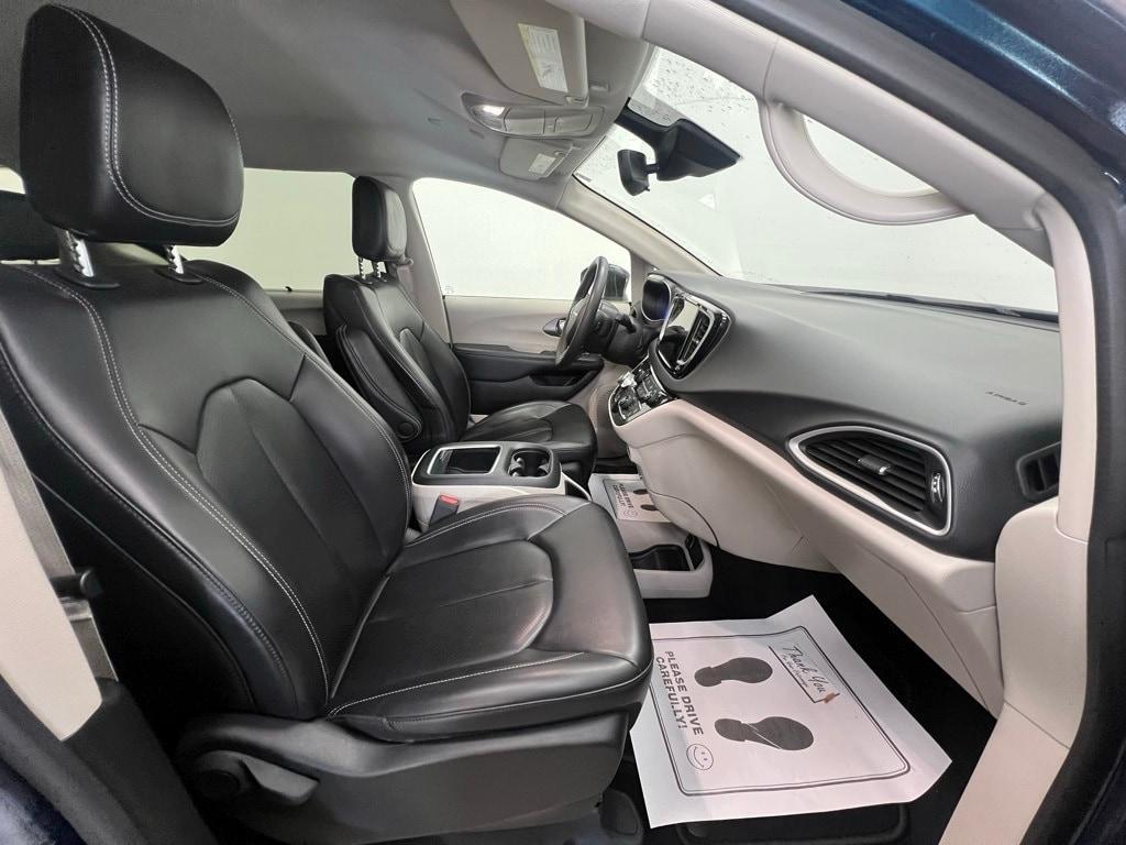 used 2023 Chrysler Pacifica car, priced at $26,400