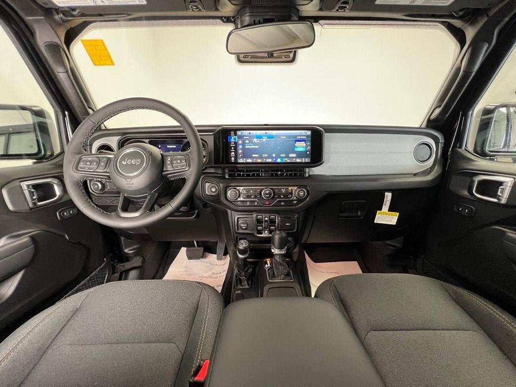 new 2025 Jeep Wrangler car, priced at $45,699