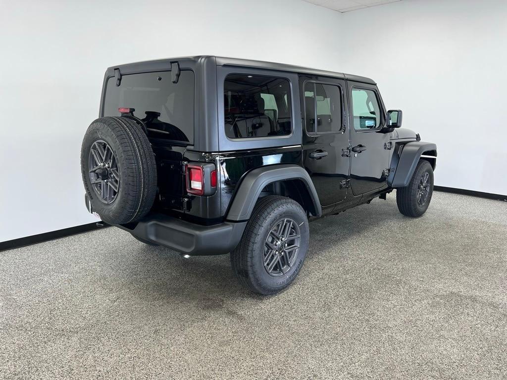 new 2025 Jeep Wrangler car, priced at $45,699