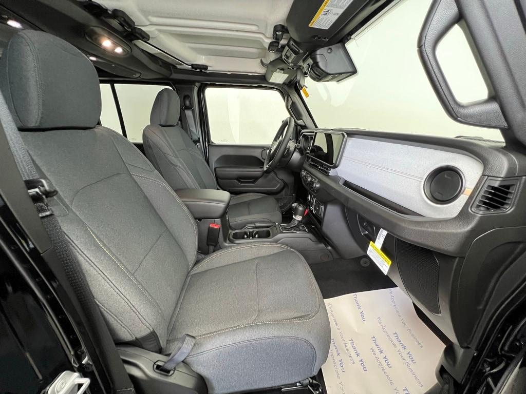 new 2025 Jeep Wrangler car, priced at $45,699