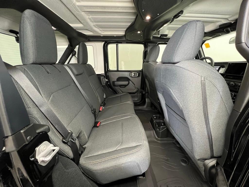new 2025 Jeep Wrangler car, priced at $45,699