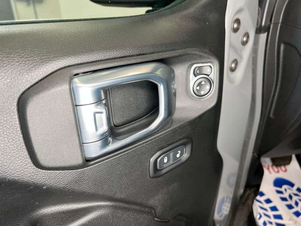 used 2021 Jeep Wrangler Unlimited car, priced at $26,900
