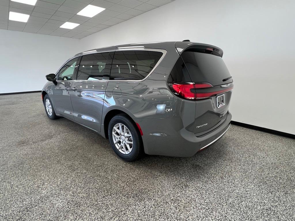 new 2025 Chrysler Pacifica car, priced at $40,719