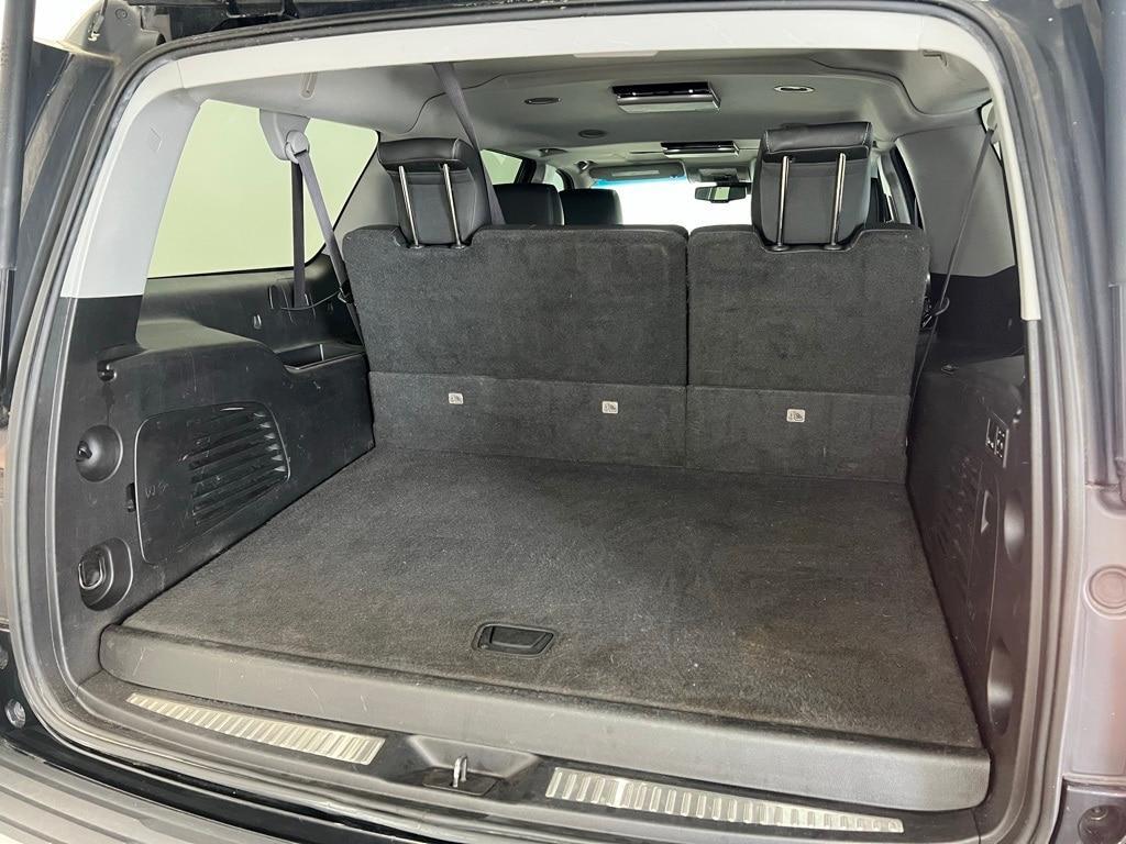 used 2015 Chevrolet Suburban car, priced at $11,900