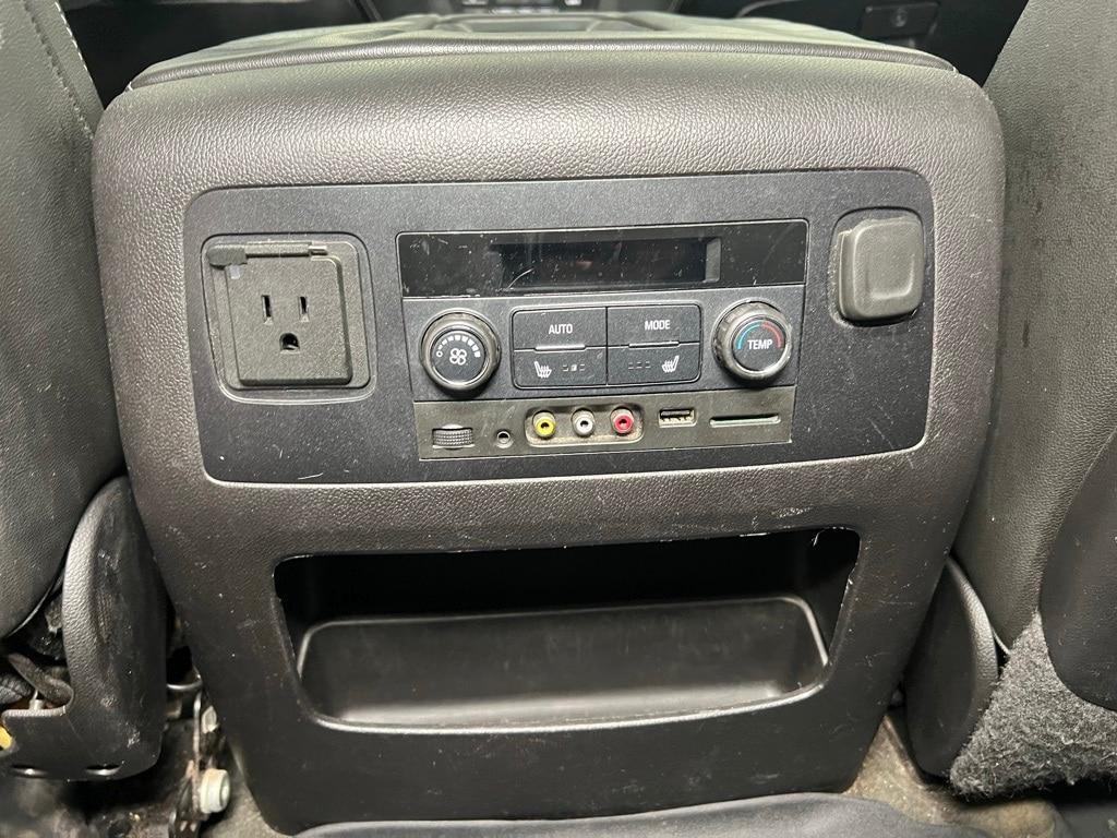 used 2015 Chevrolet Suburban car, priced at $11,900